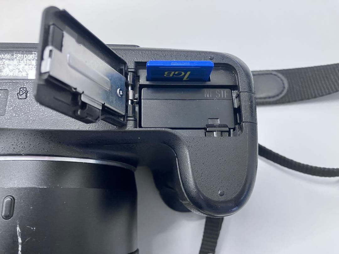 Panasonic LUMIX DMC-FZ1000 デジタルカメラ 中古