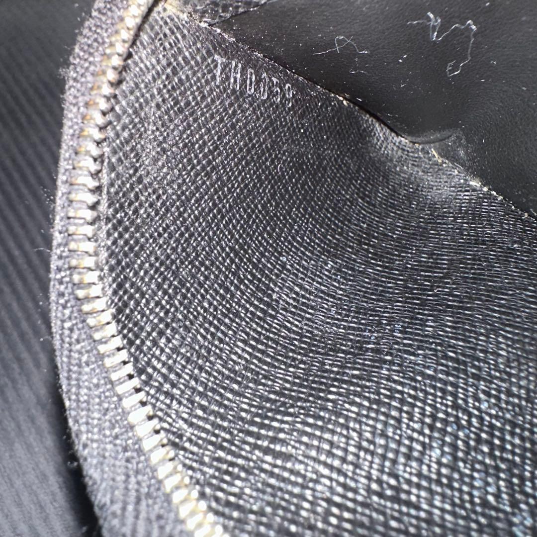 ルイヴィトン　ジッピーパース　エピレザー　ブラック　ケース　カード