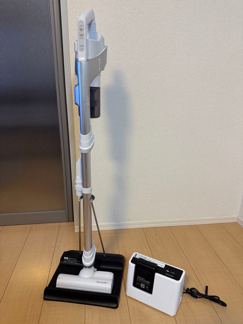SHARP スティッククリーナー EC-AR8
