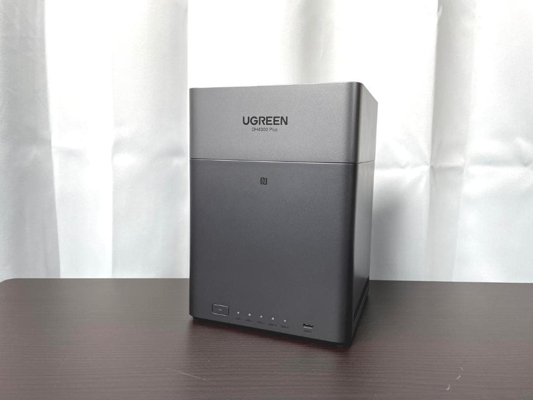 使用短め UGREEN NAS DH4300 Plus