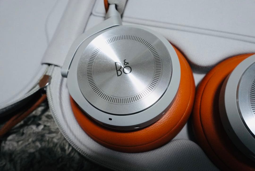 【美品】(限定品)ヘッドホンBang&Olfsen hx mamaAWARDS