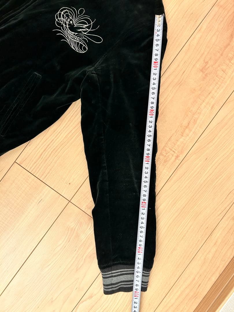 LOST CONTROL 黒 スカジャン