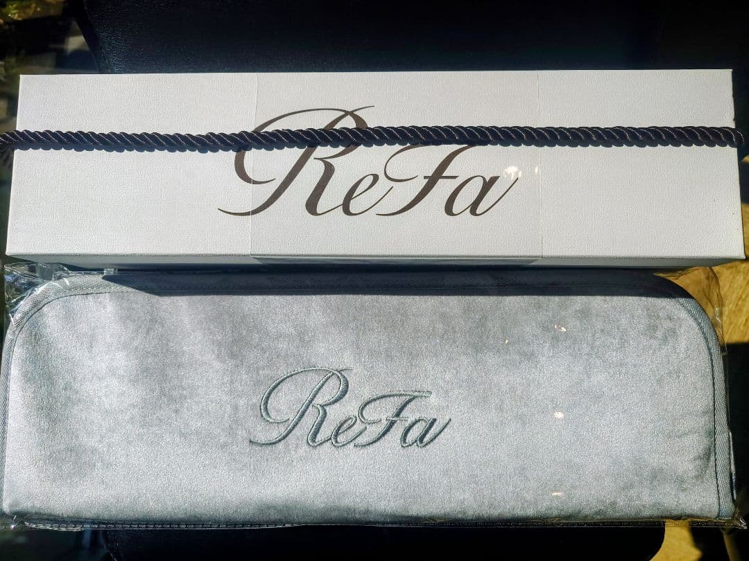 新品未開封未使用　ReFa パワーストレートアイロン プロ ケース付き　ブラック