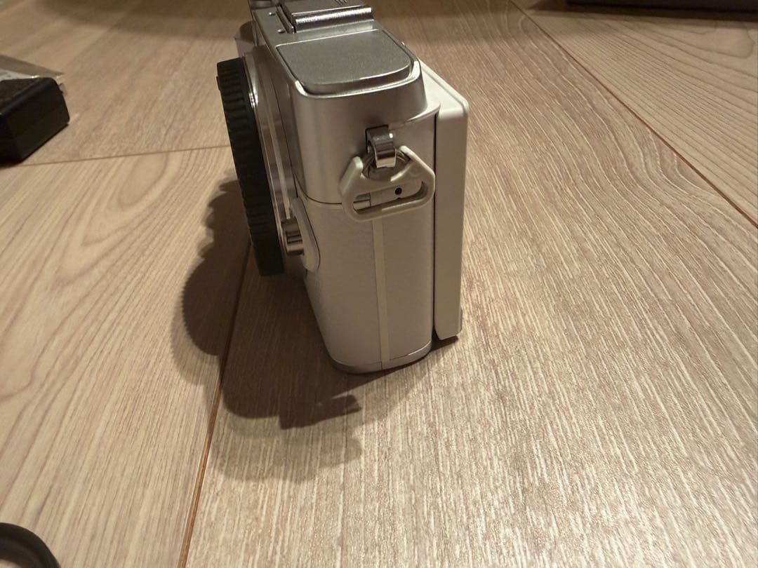 オリンパス PEN E-P7 14-42mm EZレンズキット ホワイト(1台)