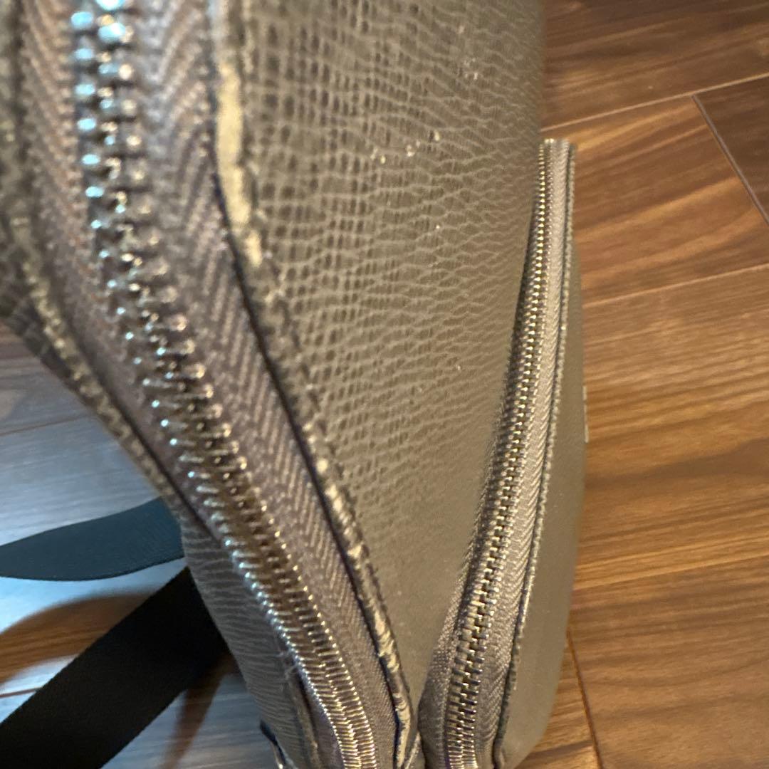 Louis Vuitton グレー ショルダーバッグ