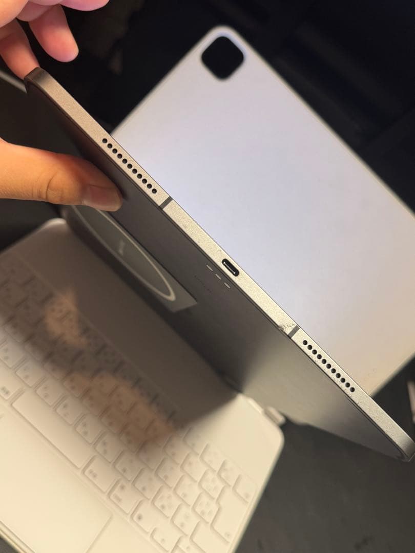 iPad Pro 12.9インチ 第5世代 256GB セルラーキーボードセット