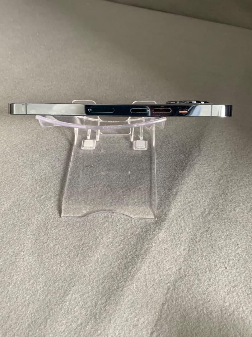 美品　国内版　SIMフリー　iPhone13 Pro 128GB　シエラブルー色