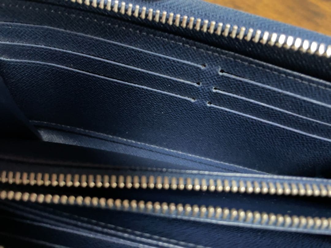 き*ち様 極美品 IC内蔵付属品多数！ルイヴィトン エピ 新型ジッピーウォレット