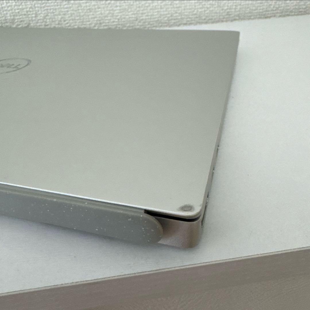 Windowsノート本体 Dell Inspiron 13 iCore7 16GB