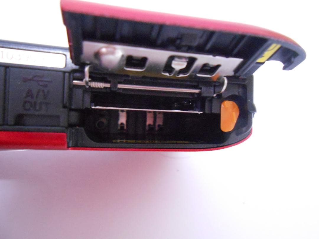 【たー】　ニコン　Nikon COOLPIX S2900 レッド