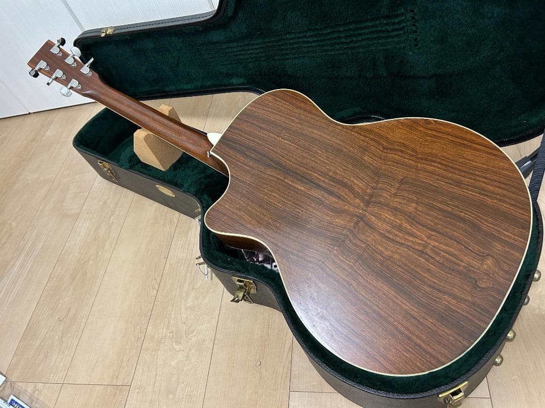 Martin マーチン　アコースティックギター Fishman F1 Aura