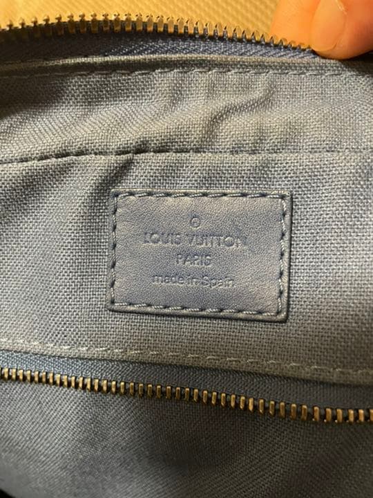 ルイヴィトン　ポルトドギュマン　ボォワヤージュ