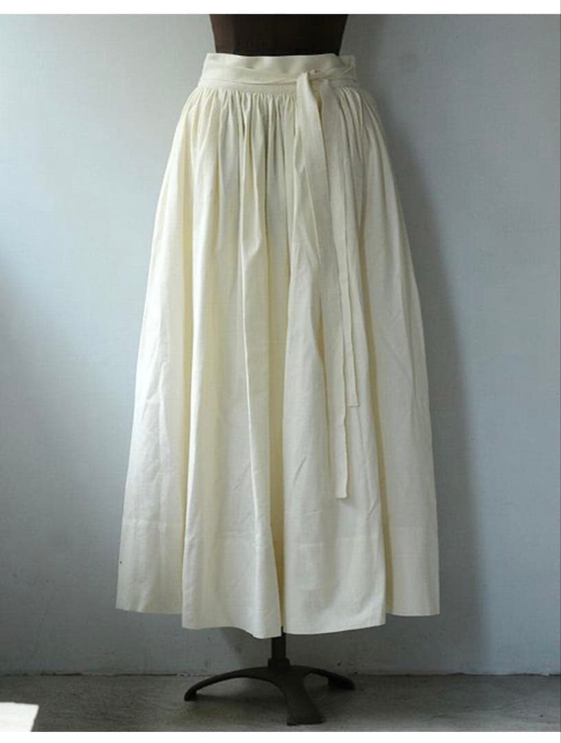 美品 charrita チャリータ マンタ生地 ベルトリボンギャザースカート