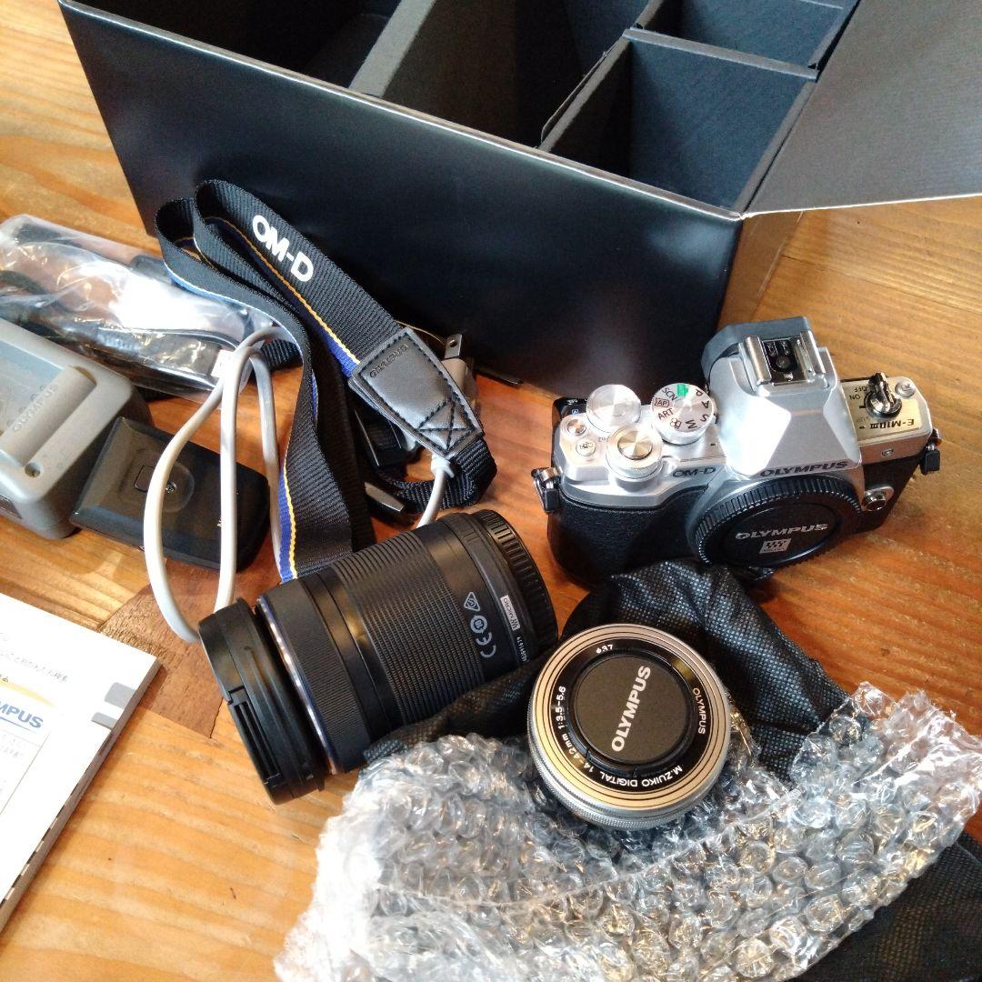 OLYMPUS OM-D E-M10 Mark III 本体美品です