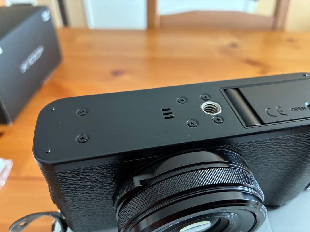 ⭐︎極上品1100ショット　富士フイルム　fujifilm X100f おまけ付き