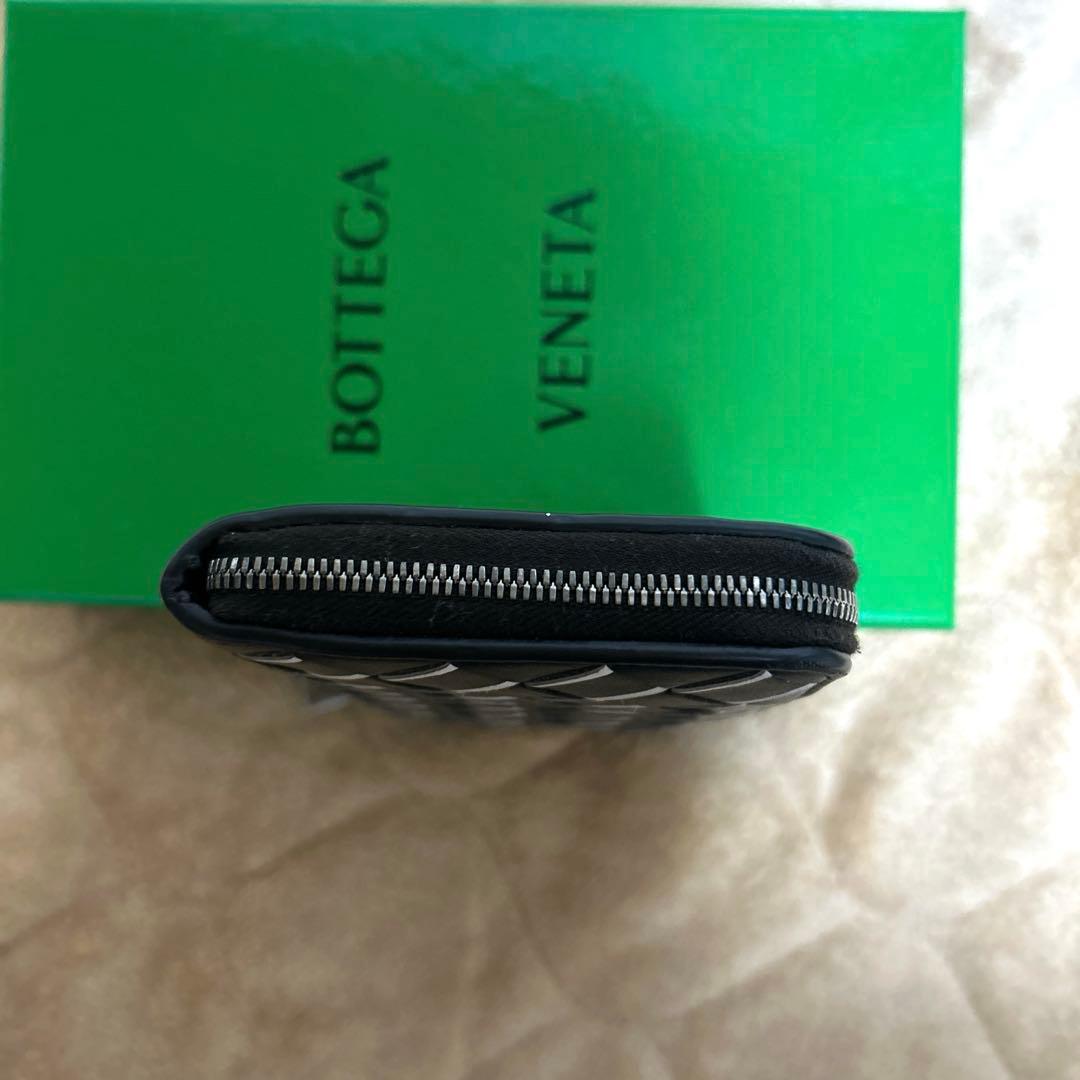 BOTTEGA VENETA長財布 ラウンドファスナーブラックホワイト