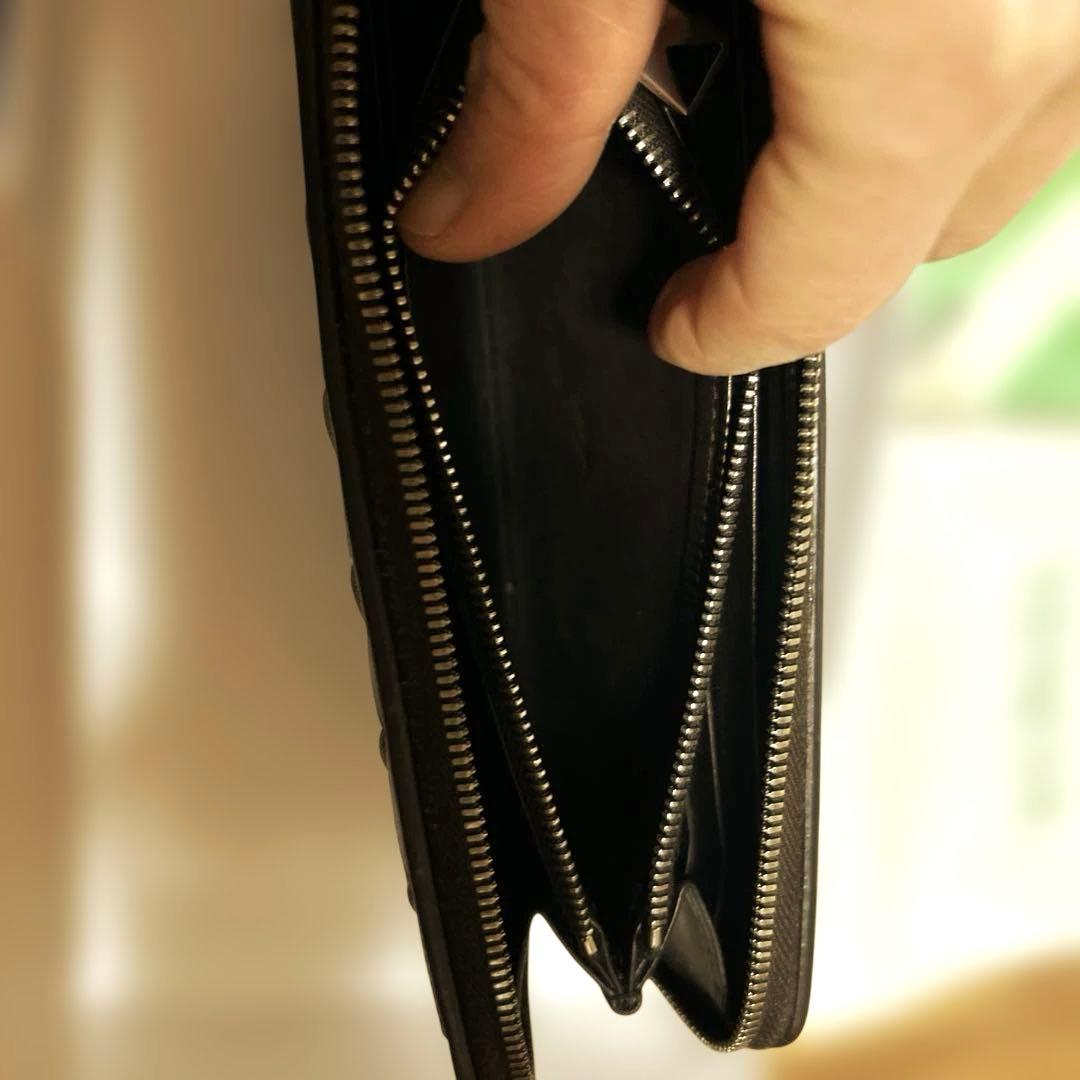 BOTTEGA VENETA長財布 ラウンドファスナーブラックホワイト