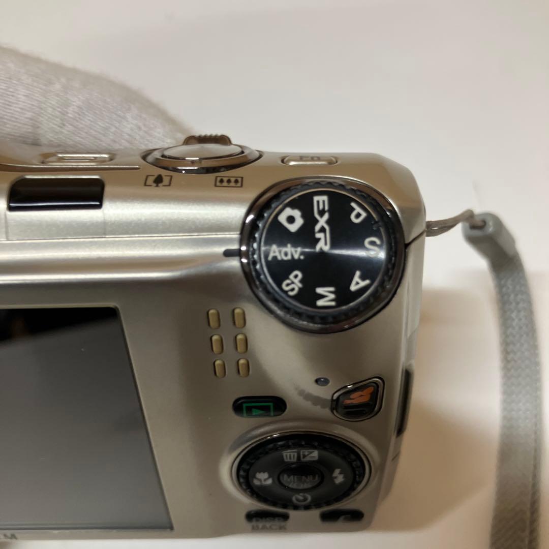 E41 【ジャンク】 FUJIFILM FinePix F770EXR デジカメ