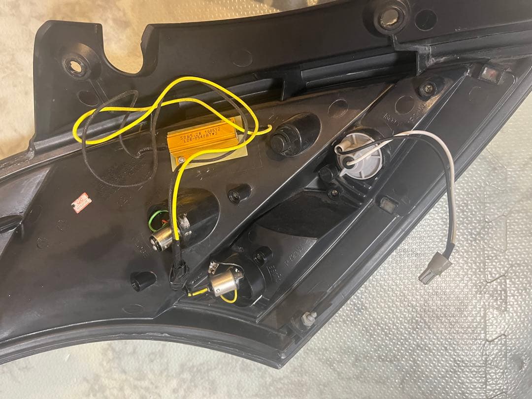 g*7様 zc32s スイスポLEDテールランプ スモーク 2個セット　(中古)