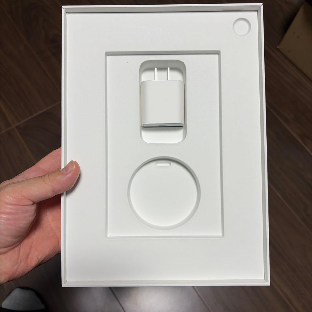 【中古美品】Apple iPad (第10世代) シルバー