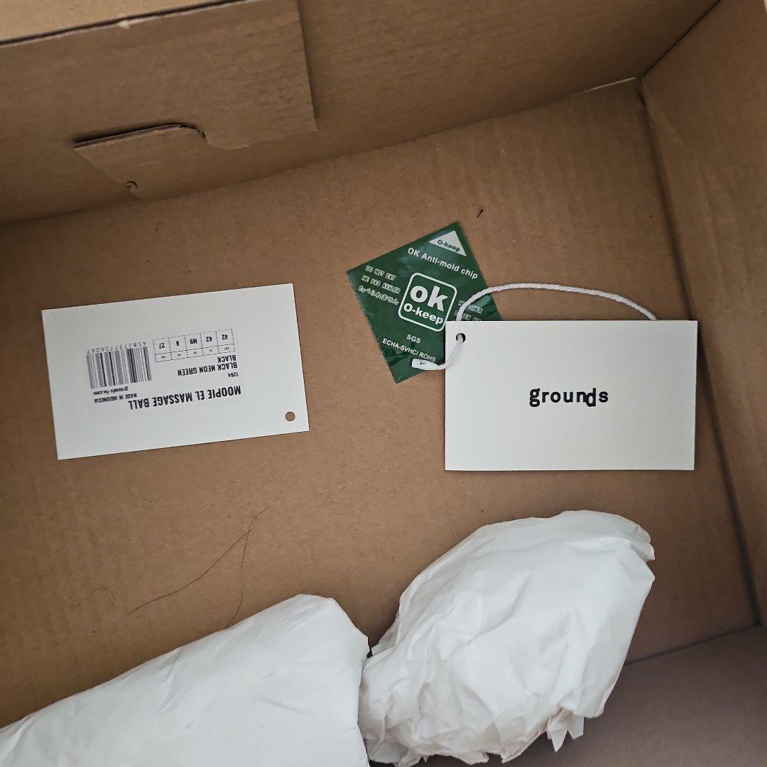 groundsスニーカー 黒/緑/ピンク