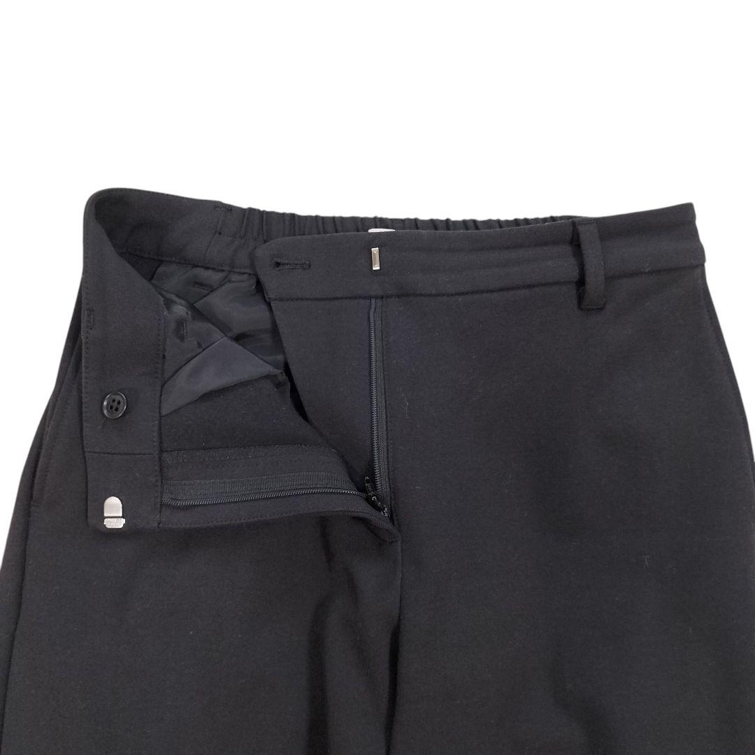 【ブタ】極美品✨プラステ　パンツスーツ　カラーレス　ストレッチ