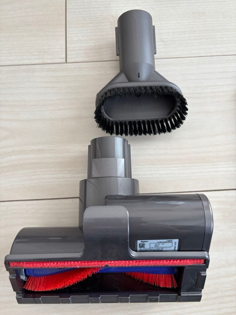 Dyson V8 Animal Pro コードレス掃除機 ダイソン