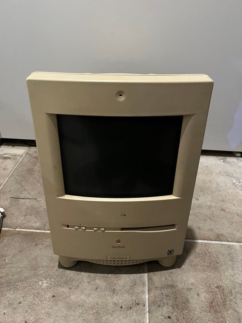 Apple Macintosh Color Classic II 改造品？