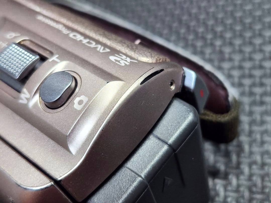 [訳あり］パナソニック HC-V550M ピンク