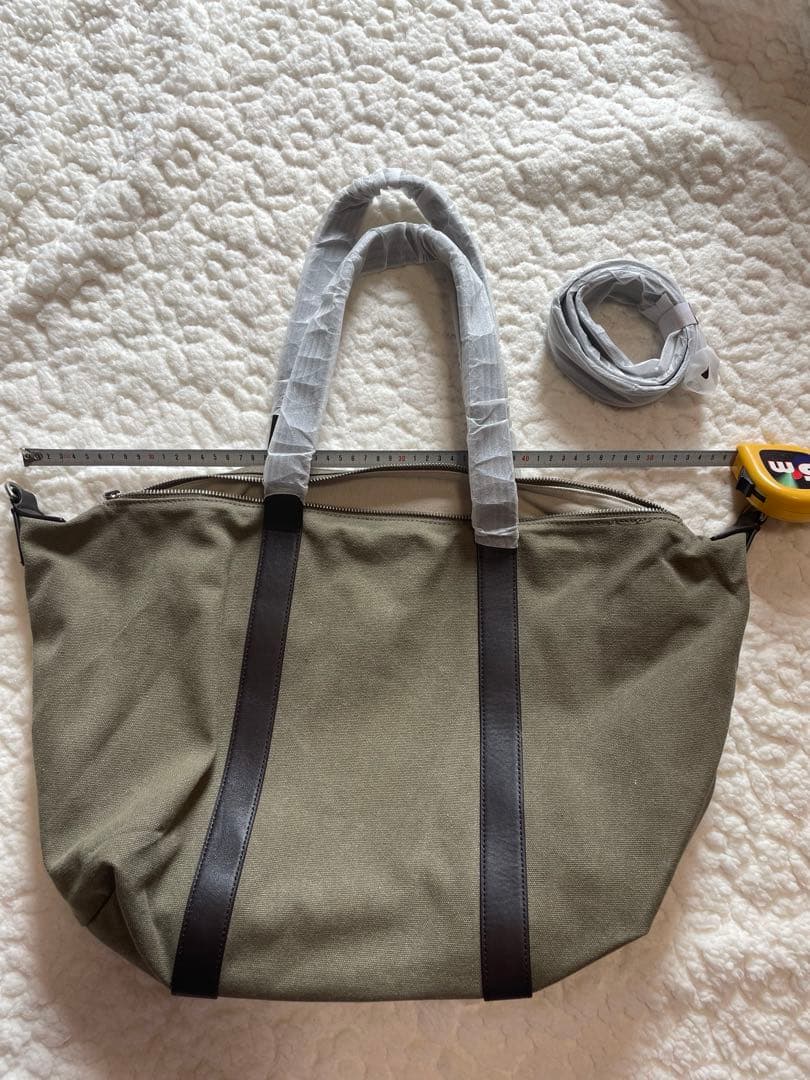 未使用イルビゾンテ　サインロゴ　トートバッグ　レザーキャンパス牛革