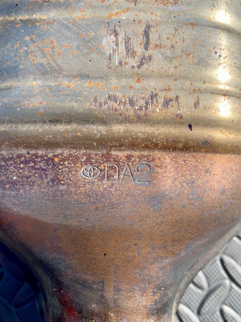 uzs186 18マジェスタ 触媒 トヨタ DA2