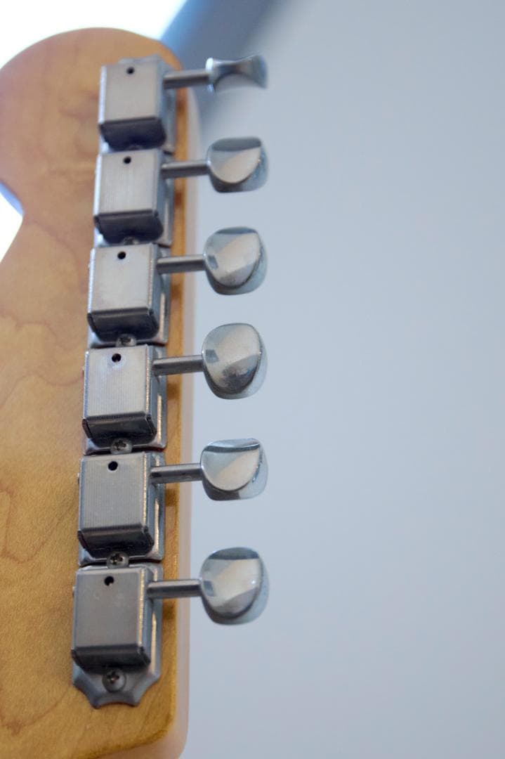 【ストラトキャスター 】Fender Mexico 2011年製 ケース付