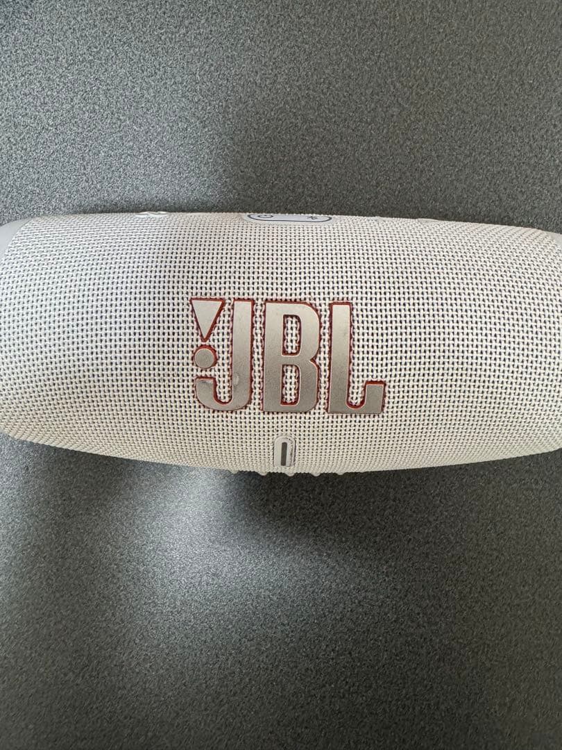 JBL Charge 5 ホワイト ワイヤレススピーカー