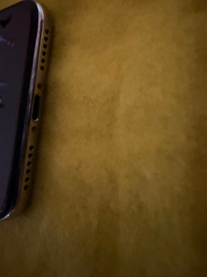 Apple iPhone X ホワイト 5.8インチ