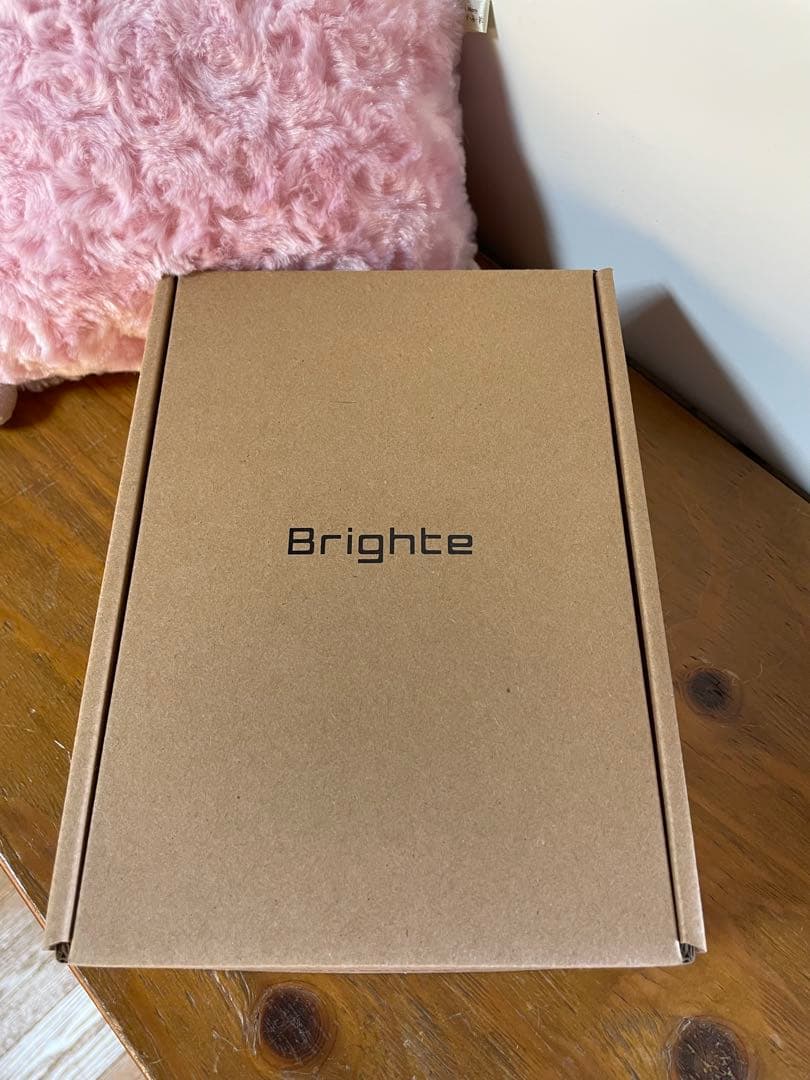 エレキブラシ　リフト美顔器　brighte