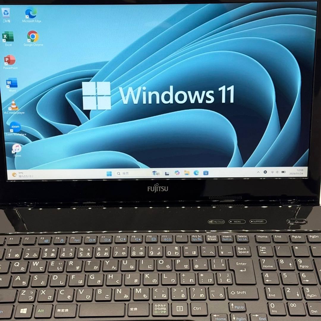 ノートパソコンLifebook Core i7搭載 16GB 新品SSD512