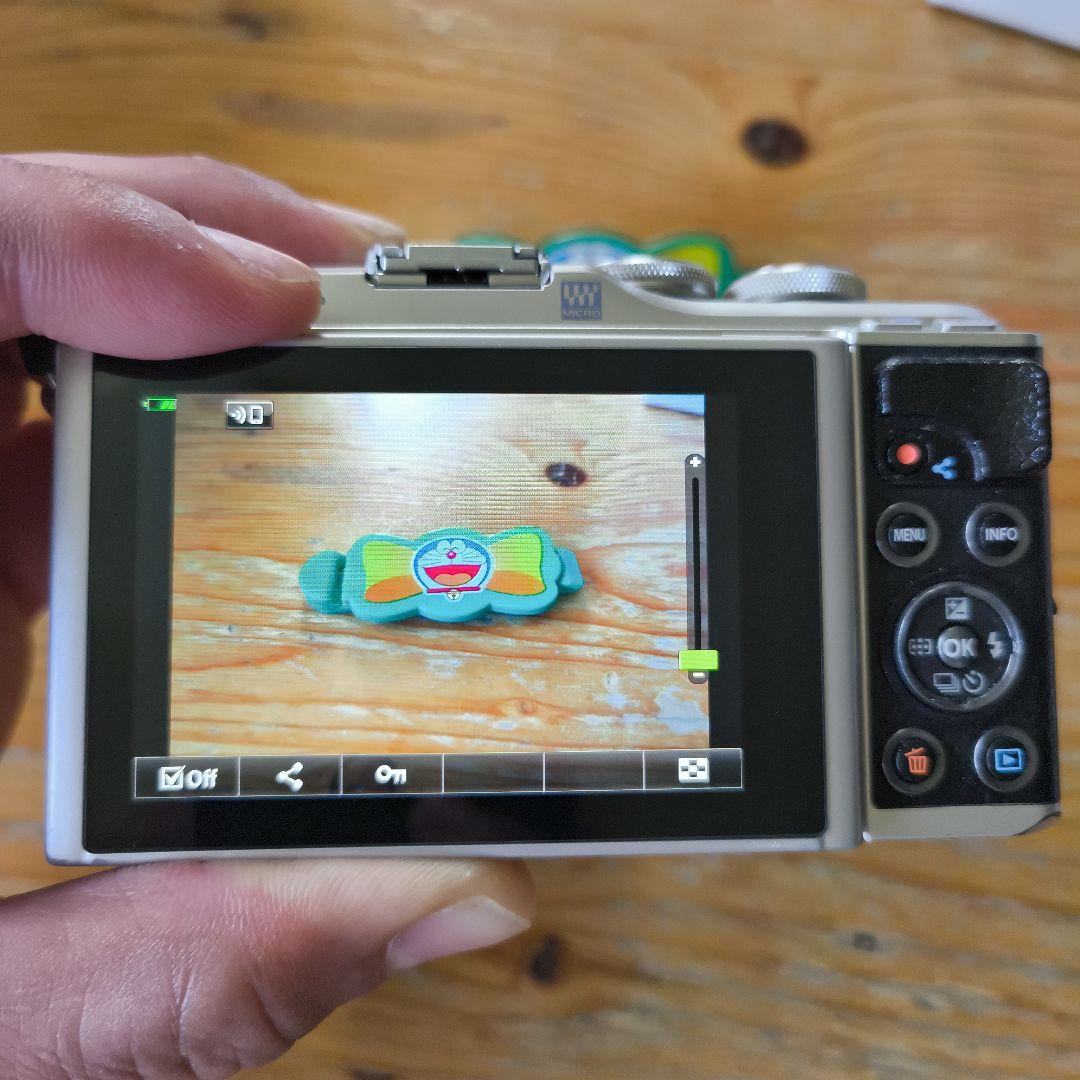 ジャンク品　Olympus PEN E-PL9 ED 14-42mm　2台