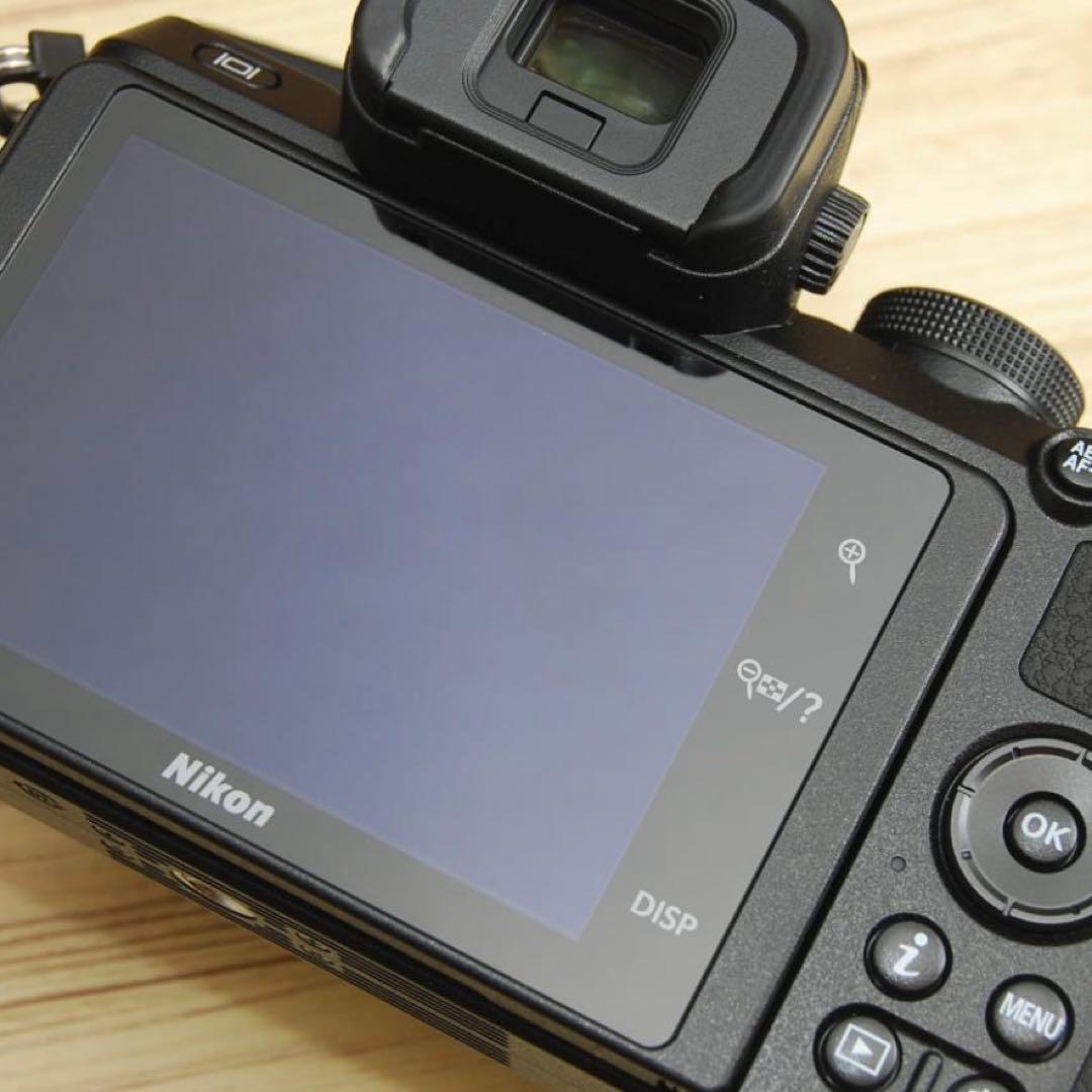 ★超綺麗品★Nikon Z 50 ミラーレス一眼 4K対応（本体）