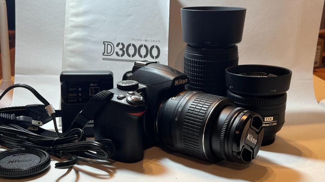 Nikon 一眼レフカメラ純正レンズ3本（標準/望遠/単焦点35mm F1.8）