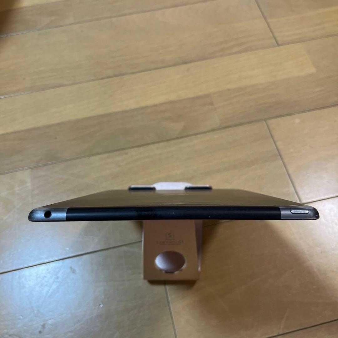 バッテリー良品90%！iPad 7世代 32G Wi-Fi + Cellular