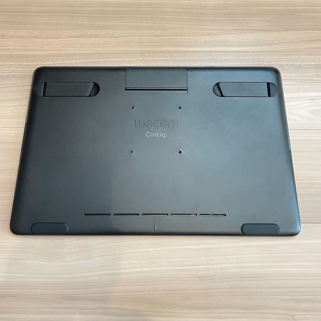 Wacom Cintiq 16 FHD DTK1660K1D ワコム　液タブ