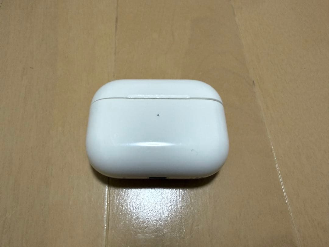 【訳あり】AirPods Pro 2（Lightning端子）※上蓋に緩みあり