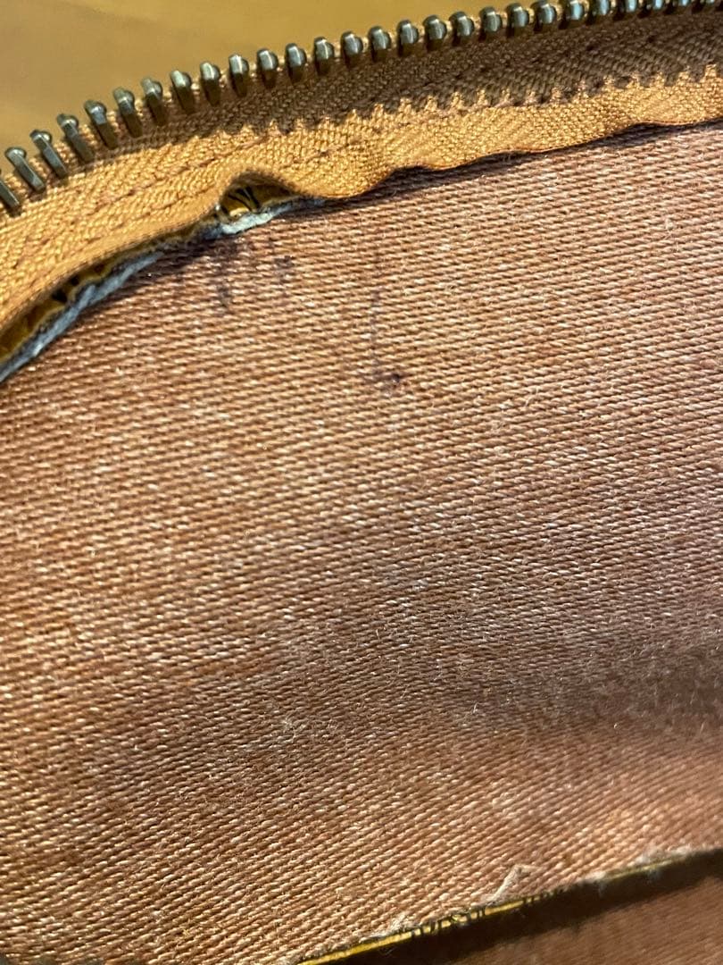 MCM エムシーエム　モノグラム レザー　ウエストポーチ　ボディバッグ