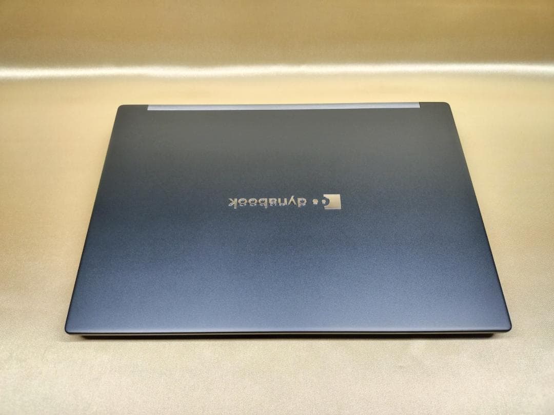 東芝　Dynabook G83/KW　高性能　2023年モデル(K-207)