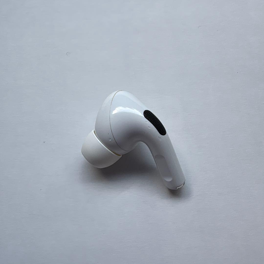 AirPods Pro 第1世代 (本体両耳＋充電ケース＋外箱付き)