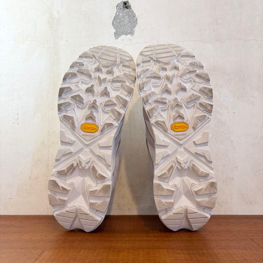 極美品　ホカ　オネオネ　アナカパ ロウ ゴアテックス 25.5センチ　白　465