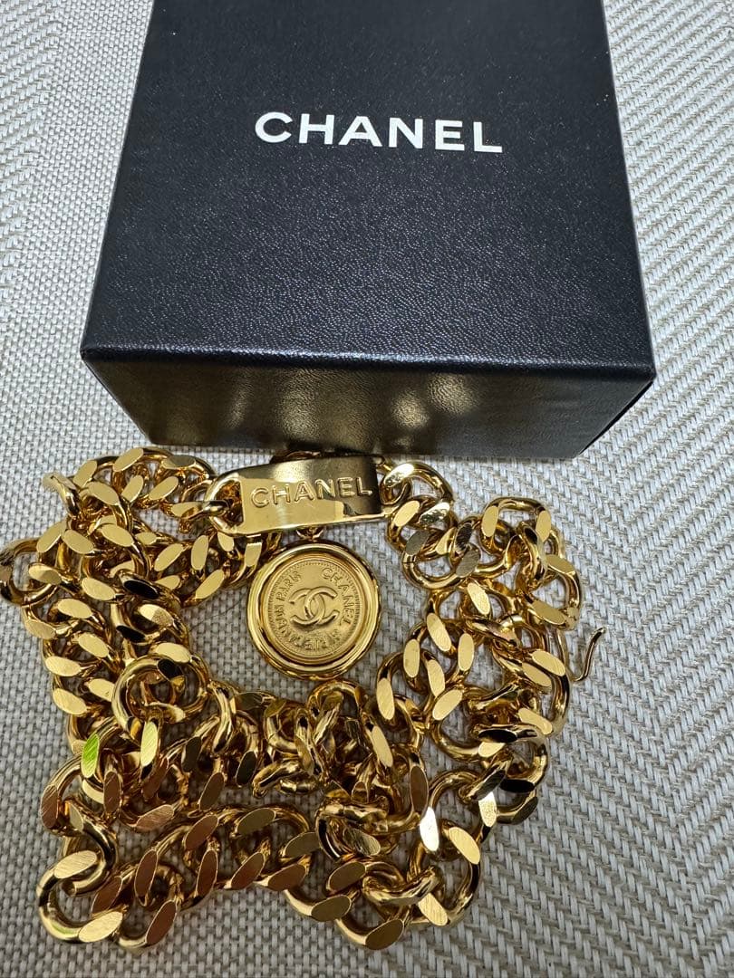 CHANEL ゴールドチェーンベルト