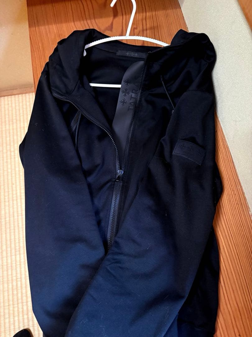 極美品　TATRAS タトラス ブラック パーカー ブルゾン