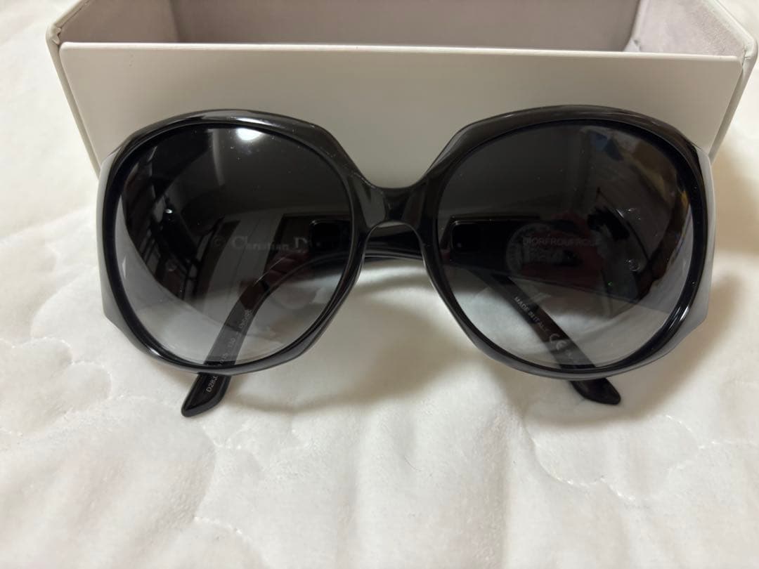 Dior 装飾付き サングラス