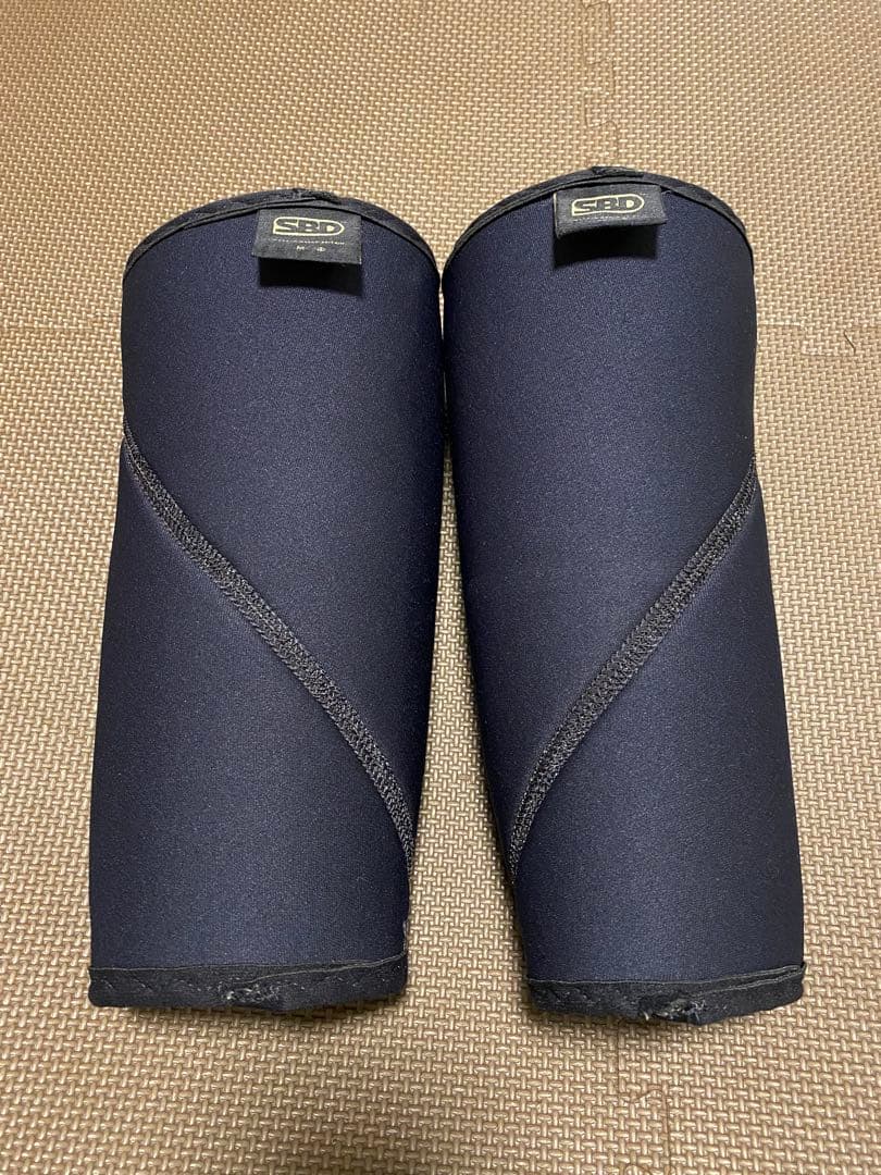 美品 SBD ニースリーブカーキグリーン&ブラック　M